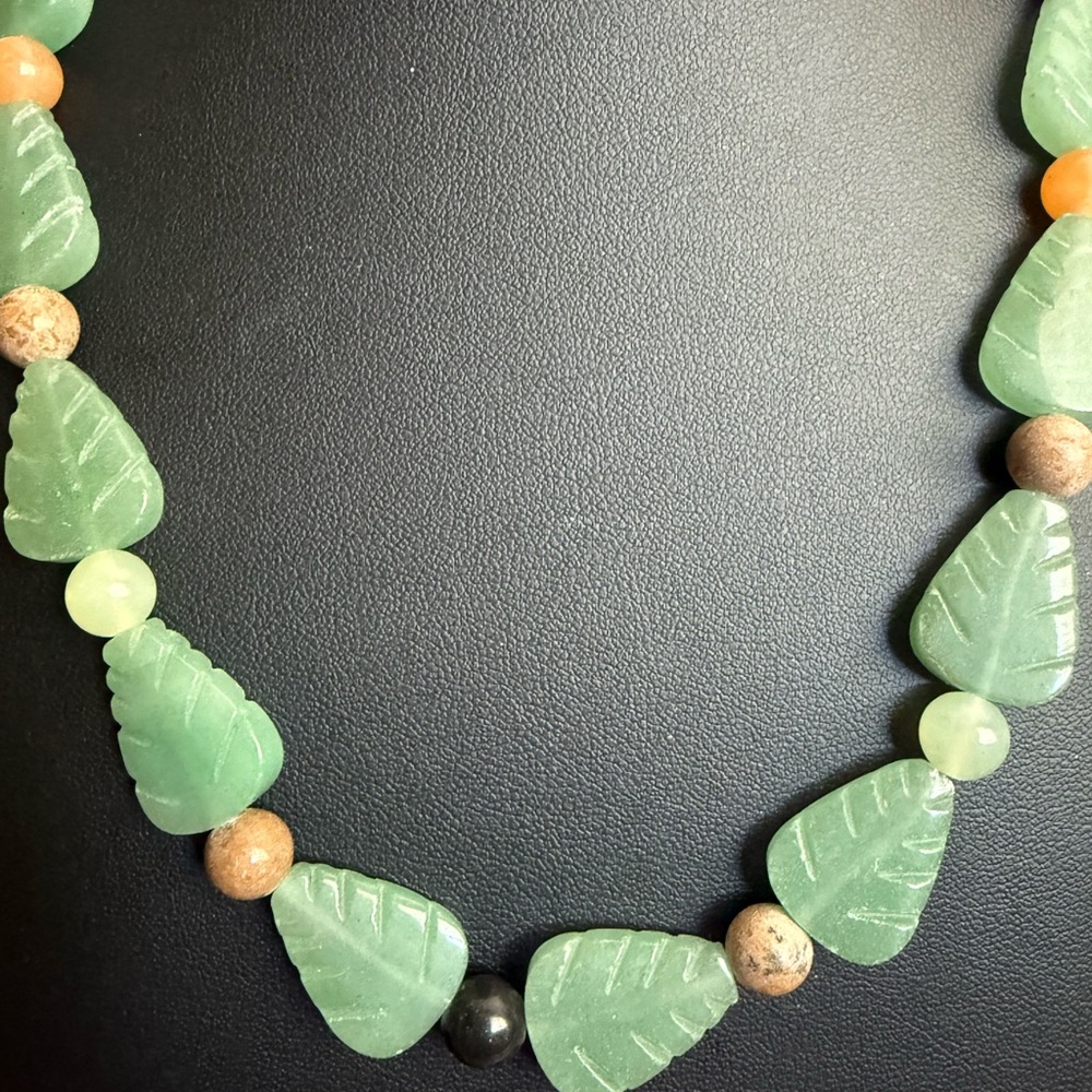 Green Aventurine Carved Leaf Necklace with gemstone Beads - Picture 13 of 16